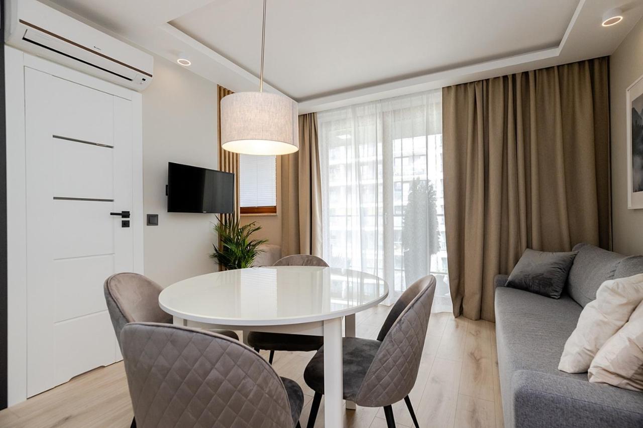 Apartment Wola, Wi-Fi, Smart Lock, Air Condition Warszawa Exteriör bild