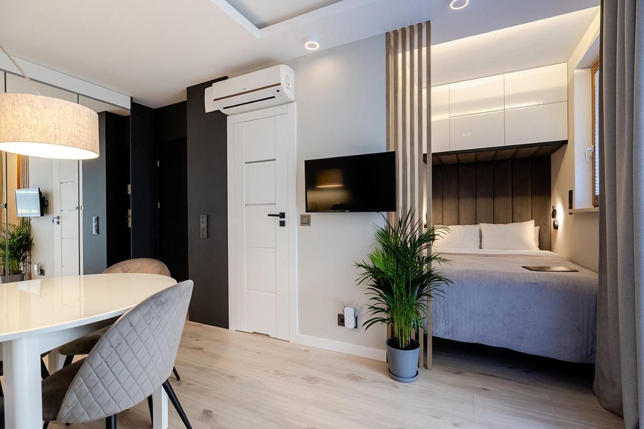 Apartment Wola, Wi-Fi, Smart Lock, Air Condition Warszawa Exteriör bild